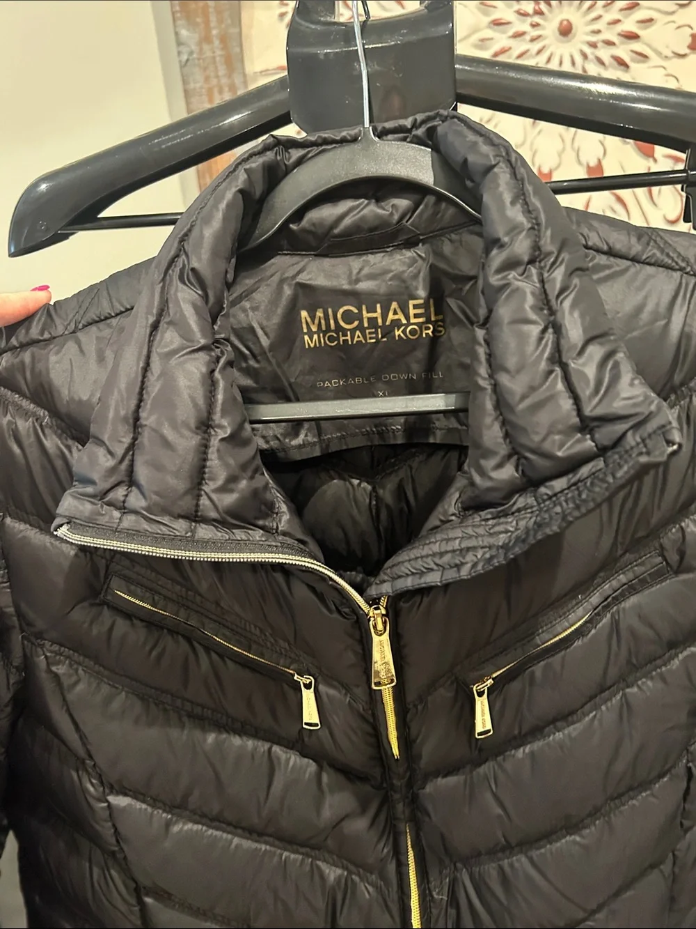 Michael Kors Women’s Black Quilted Puffer Jacket with Gold Hardware Size XL